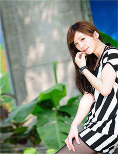 周韦彤视频/刘晓洁丝袜